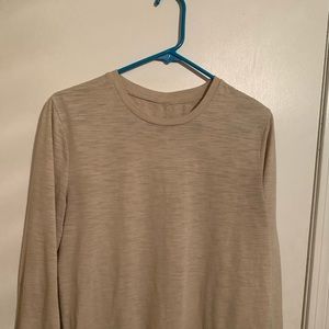 Men’s tan long sleeve tshirt